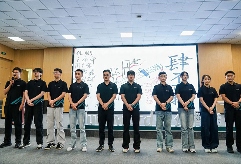 四组“肆不可挡”.jpg